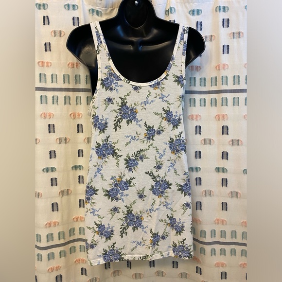 Floral Tank Top - Picture 2 of 2